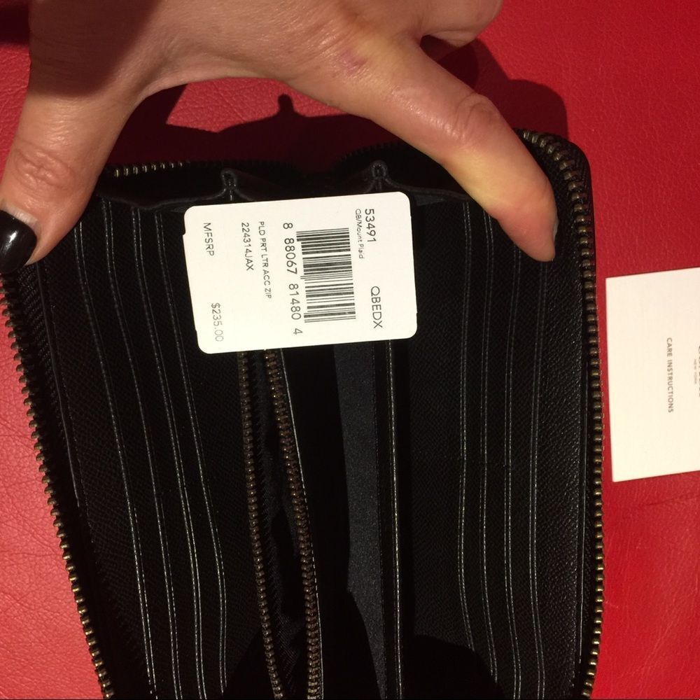 Brand new Coach wallet - Picture 11 of 13